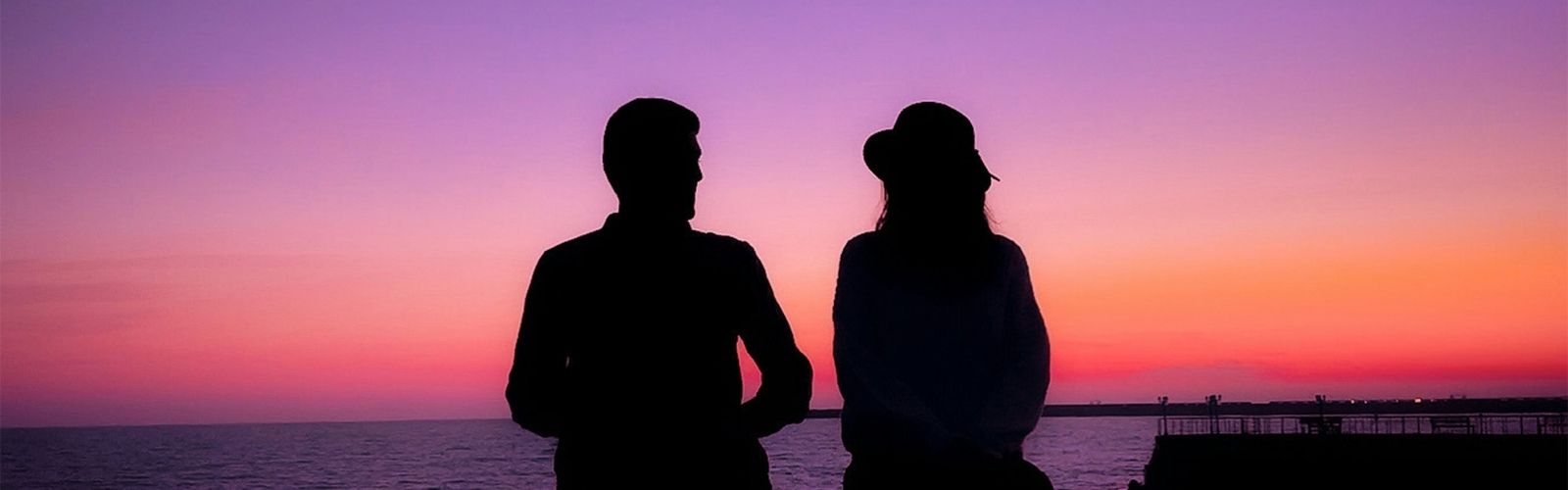 Rencontre amoureuse au coucher de soleil – MyGreatDating